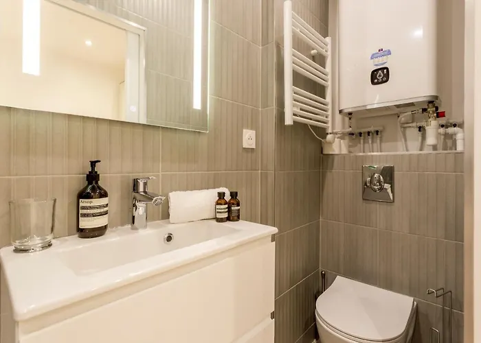 1 Bdr Bourse -opera With Ac 3*